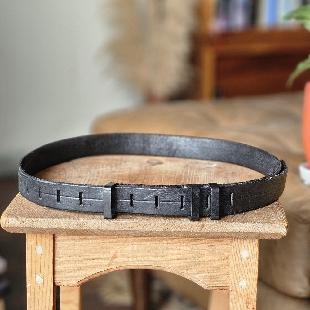 Julius Black Leather Men's Belt Contemporary Minimalist Japan
